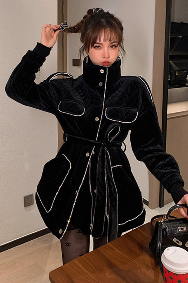 케리온 퀄팅 어깨 큐빅견장 벨크로 여성 겨울 자켓 (블랙,아이보리)